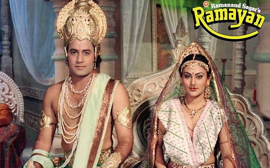 Ramanand Sagar's Ramayan TV Series Wallpaper Featuring Rama and Sita in Royal Attire, Ramanand Sagar Ramayan, Ramayana HD wallpaper