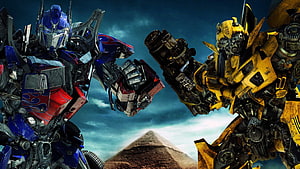 Transformers Optimus Prime and Bumblebee Confrontation Scene HD wallpaper