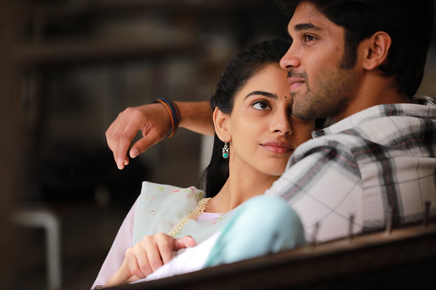 Allu Arjun and Rashmika Mandanna in a Romantic Scene from Pushpa 2 The Rule, Adithya Varma Latest, Adithya Varma Love HD wallpaper