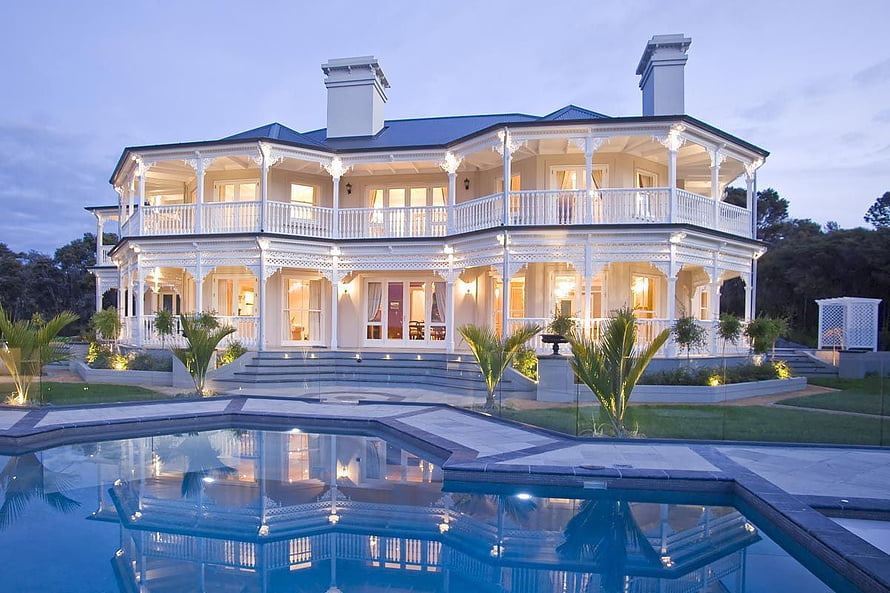 Luxurious Victorian-Style Mansion with Pool at Dusk, beautiful houses, Beautiful Mansion HD wallpaper