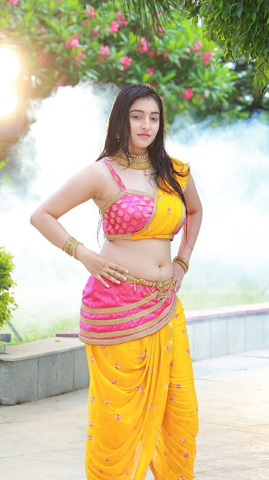 Mouryaani in Vibrant Pink and Yellow Traditional Indian Attire HD phone wallpaper