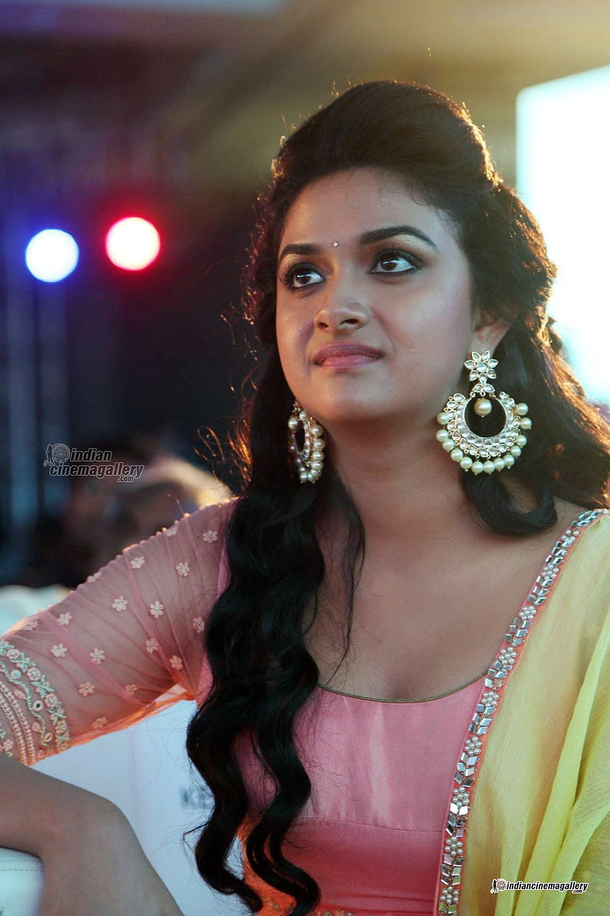 Keerthi Suresh in Pink Saree with Pearl Jhumka Earrings and Traditional Indian Jewelry HD phone wallpaper
