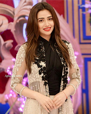 Sana Javed in Elegant Beige and Black Embroidered Pakistani Formal Wear HD phone wallpaper