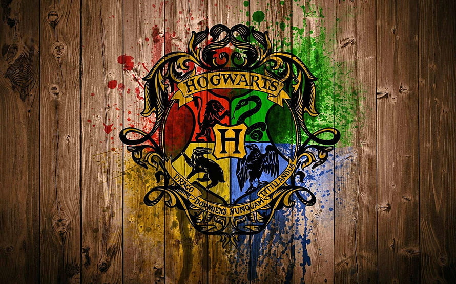 Hogwarts School of Witchcraft and Wizardry Crest on Rustic Wood Background HD wallpaper