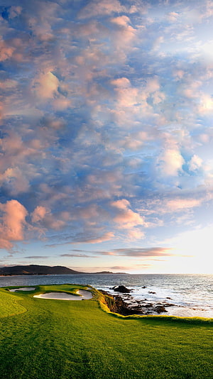 Pebble Beach Golf Course Green Overlooking the Ocean at Golden Hour HD phone wallpaper