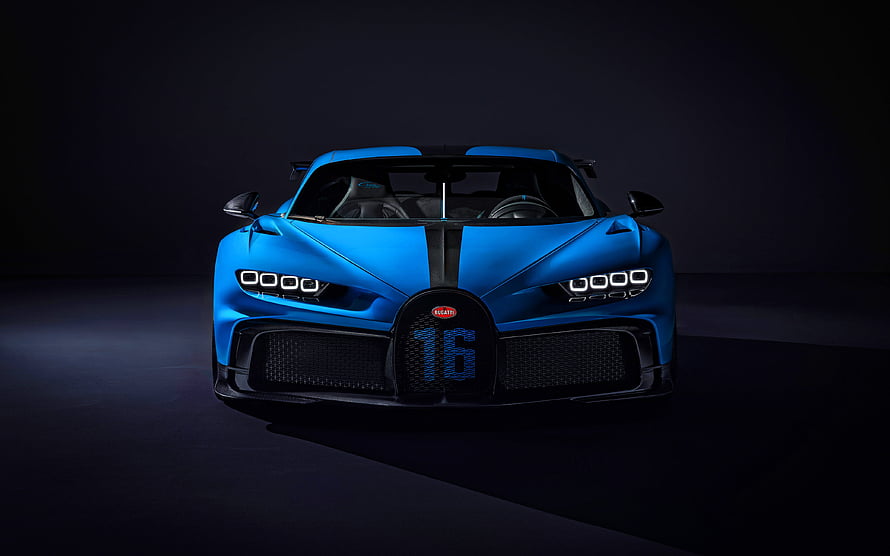 Front View of Blue Bugatti Chiron Pur Sport Hypercar with Number 16 on Dark Background HD wallpaper