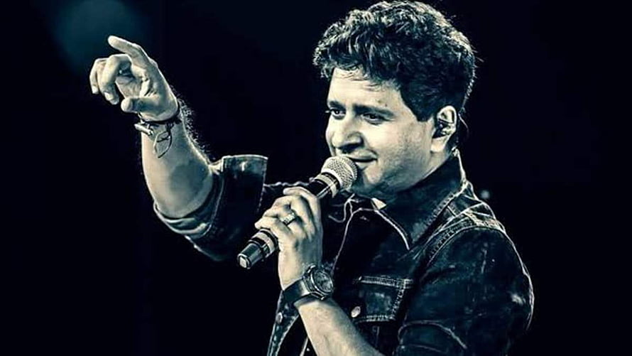 Krishnakumar Kunnath Live Concert Performance in Denim Jacket HD wallpaper