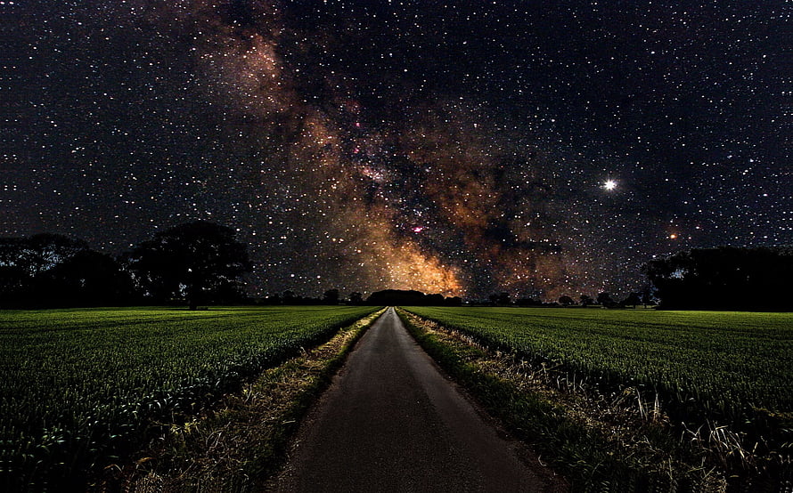 Milky Way Galaxy Over Rural Road at Night HD wallpaper