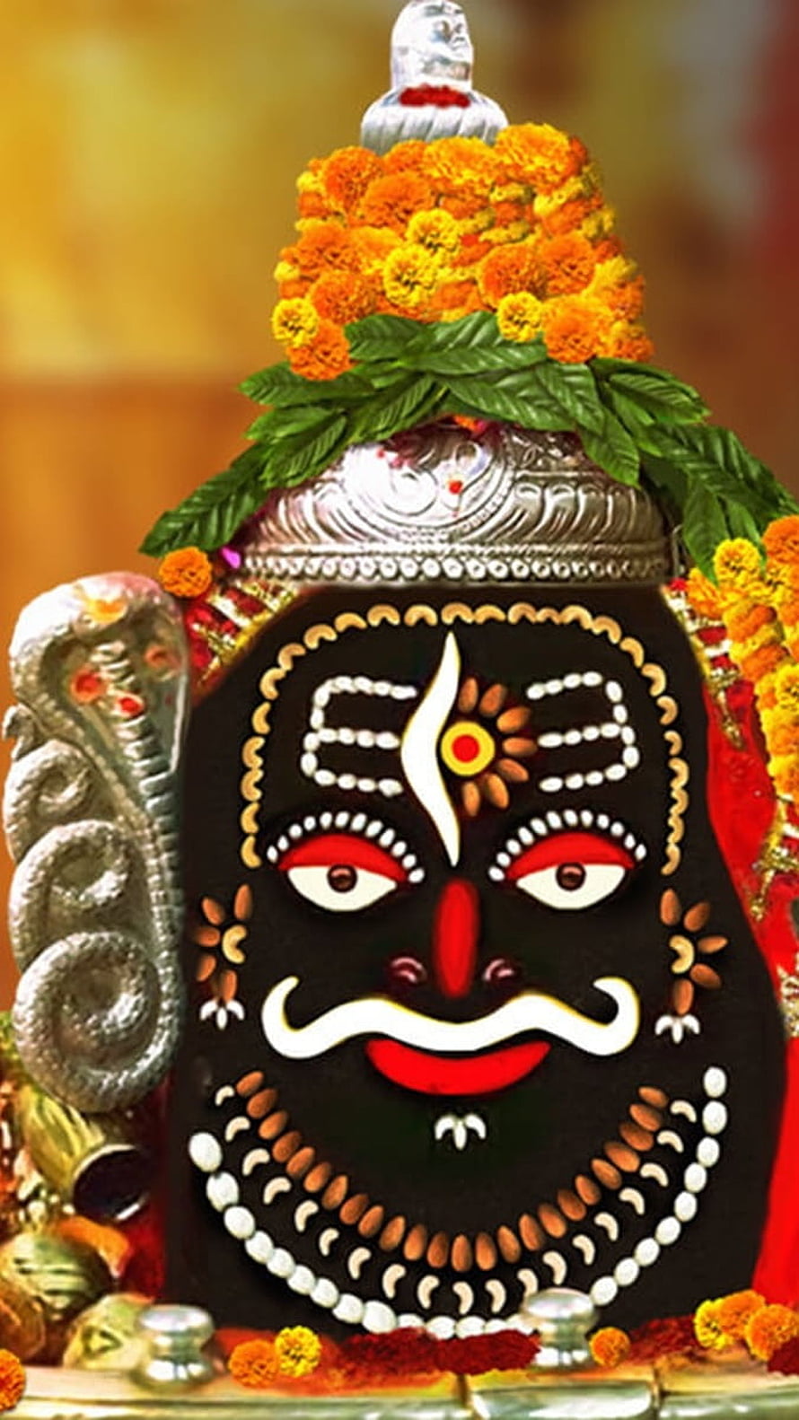 Decorated Kalash with Marigold Flowers and Mango Leaves for Hindu Puja Rituals, Ujjain Mahakal, Mahakaleshwar, lord shiva HD phone wallpaper
