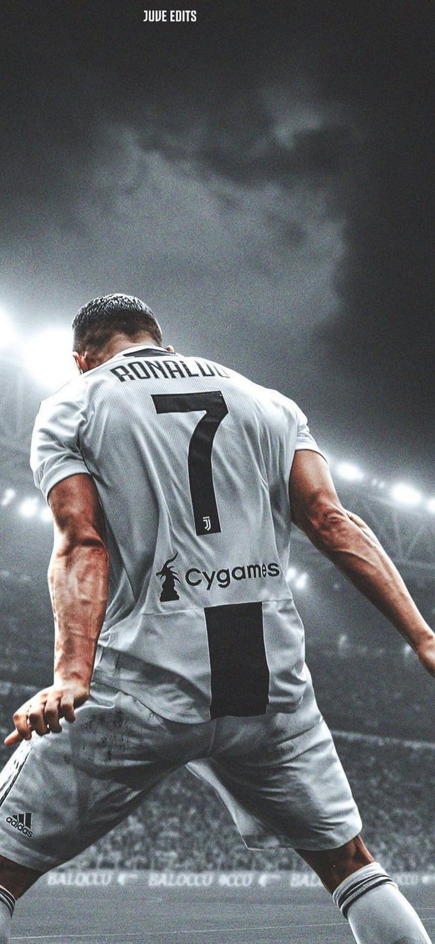 Cristiano Ronaldo Juventus Number 7 Jersey Soccer Player Action Shot HD phone wallpaper