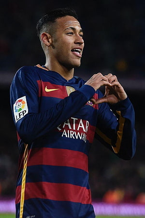 Neymar Jr Making Heart Gesture in FC Barcelona Kit HD phone wallpaper