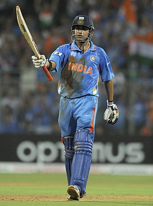 Indian Cricket Team Batsman Walking Off The Field In Blue ODI Kit, Sandeep Patil. Gautam Gambhir. Indian Cricket Team HD phone wallpaper