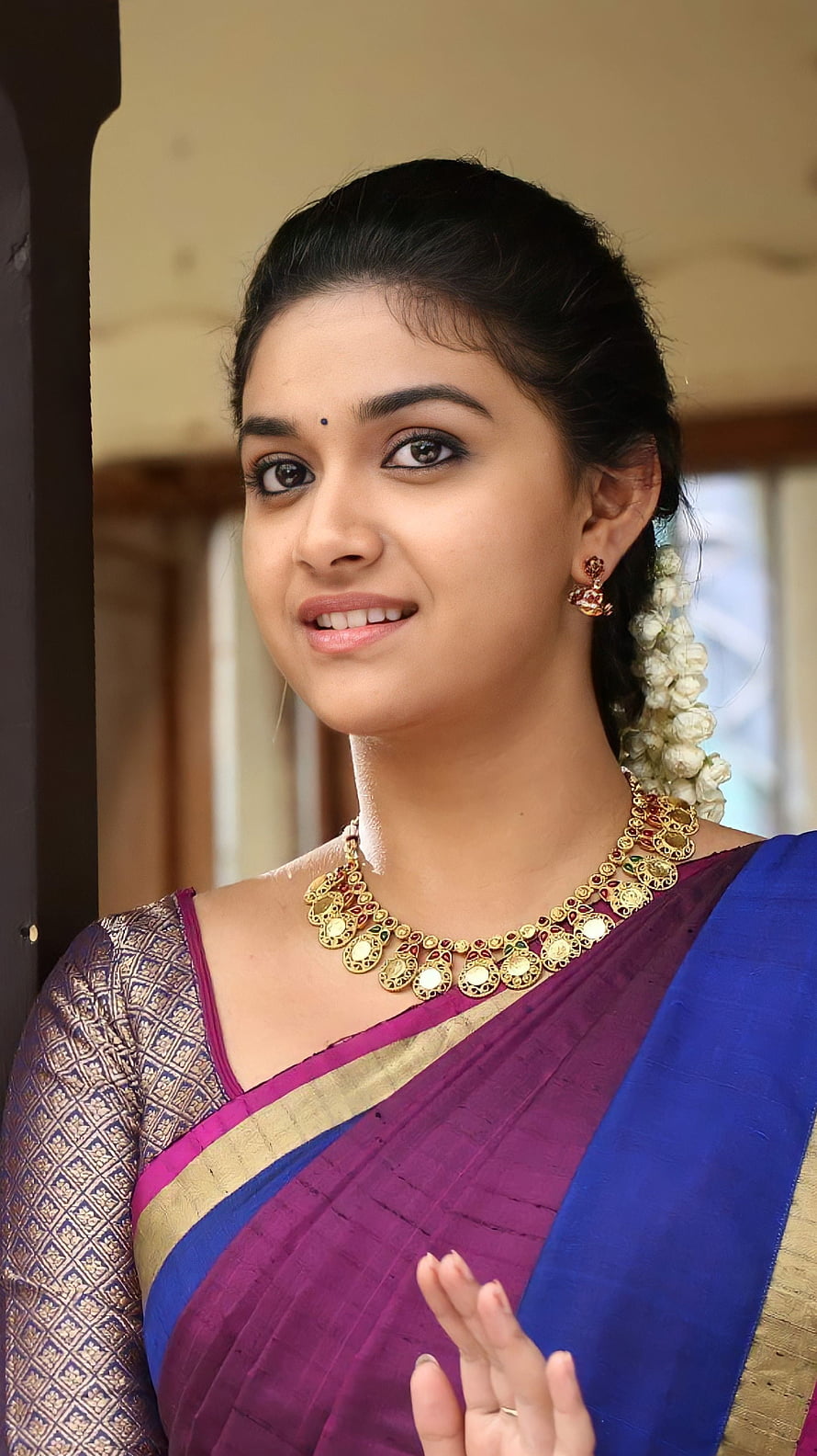 Nayanthara in a Purple and Blue Saree with Traditional Gold Jewelry HD phone wallpaper