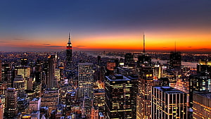 New York City Skyline at Sunset with Empire State Building and Manhattan Skyscrapers HD wallpaper