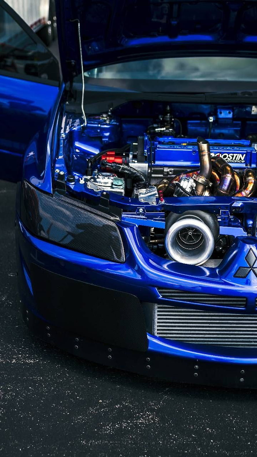 Mitsubishi Lancer Evolution Turbo Engine Bay with Blue Paint and Carbon Fiber Details HD phone wallpaper