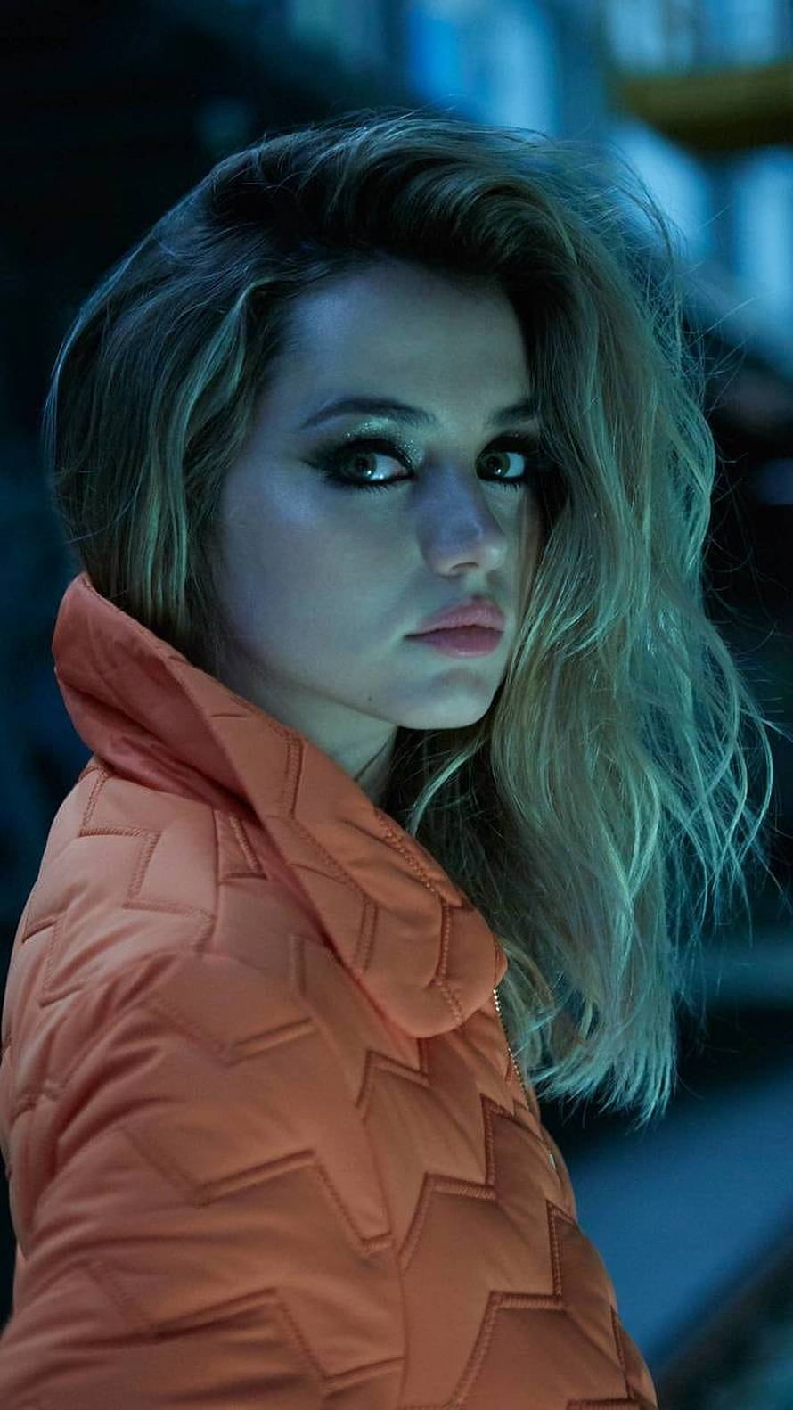 Ana de Armas in Orange Quilted Jacket with Dramatic Blue Lighting HD phone wallpaper