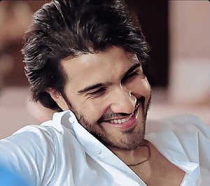 Feroz Khan Smiling Portrait in White Shirt HD wallpaper