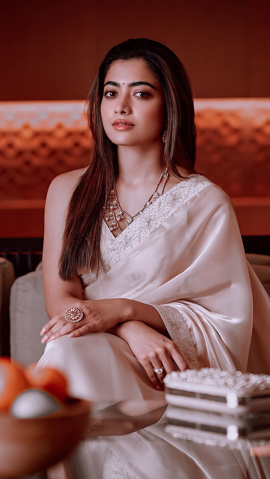 Pooja Hegde in elegant white saree with traditional jewelry HD phone wallpaper