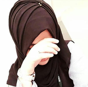 Woman Wearing Black Hijab Covering Face With Hand, Beautiful Cute for Islamic Muslim Girls Dps for WhtsApp HD wallpaper
