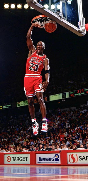 Michael Jordan Chicago Bulls Slam Dunk Action Shot HD phone wallpaper