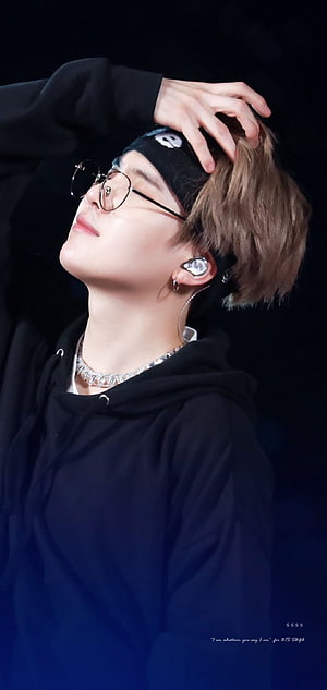 BTS Suga in Black Hoodie and Round Glasses with Headband and In-Ear Monitor HD phone wallpaper