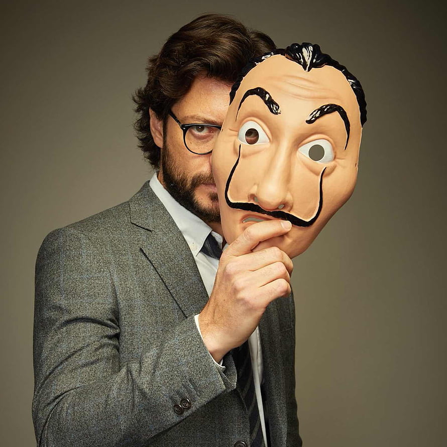 Alvaro Morte as The Professor from Money Heist Holding a Dalí Mask HD phone wallpaper