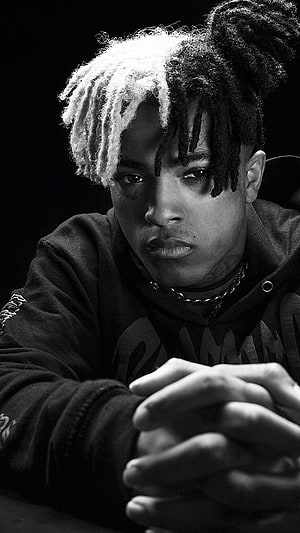 Xxxtentacion Black and White Portrait with Two-Tone Dreads and Intense Gaze HD phone wallpaper