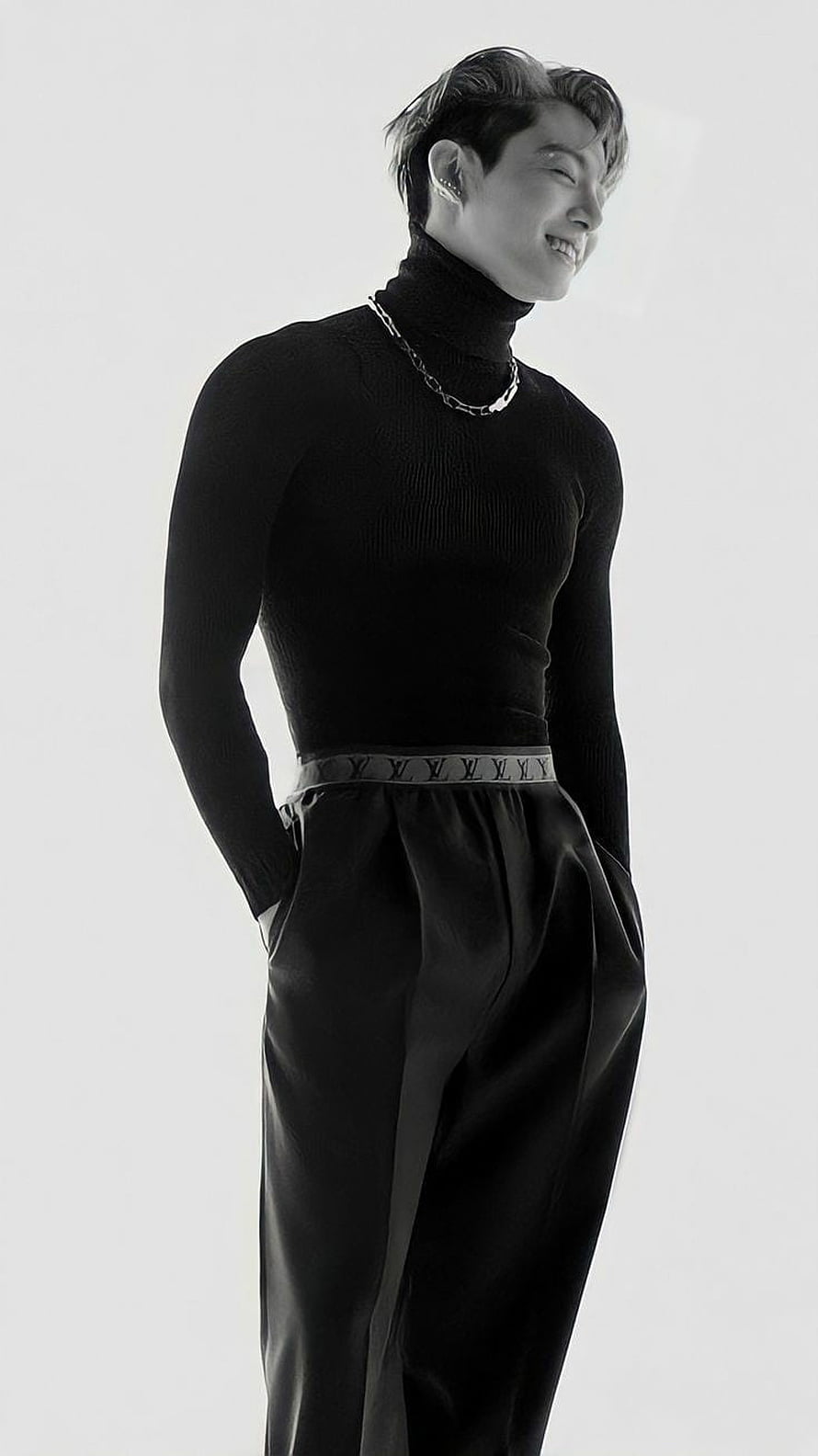 Jungkook in Black Turtleneck and Pleated Trousers with Louis Vuitton Belt HD phone wallpaper