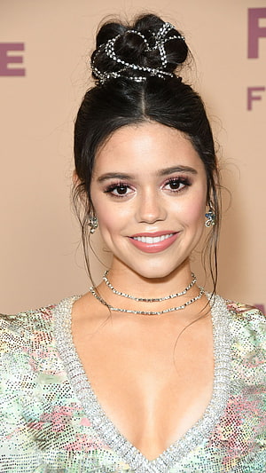 Jenna Ortega Red Carpet Look with Sparkling Floral Gown and Diamond Tiara HD phone wallpaper