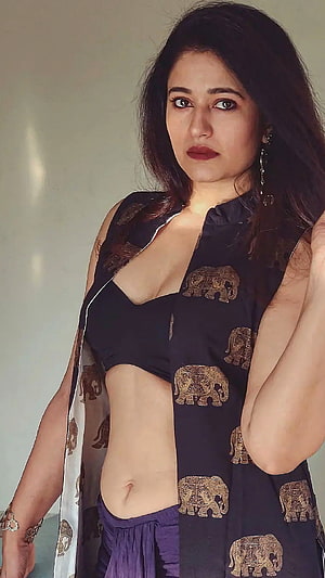 Poonam Bajwa in Black Elephant Print Crop Top and Purple Bottoms HD phone wallpaper