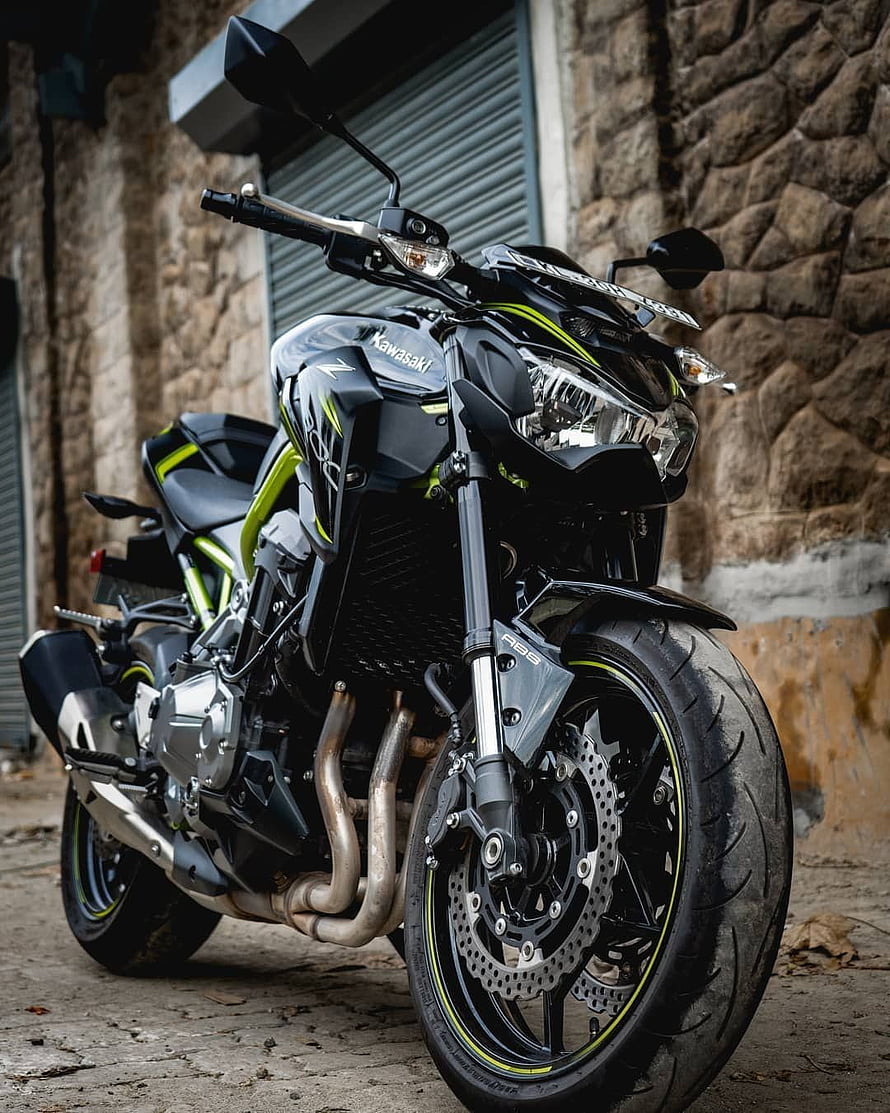 Kawasaki Z900 Black and Lime Green Motorcycle Parked on Street HD phone wallpaper