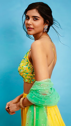 Kalyani Priyadarshini in Vibrant Yellow and Green Traditional Ethnic Wear HD phone wallpaper