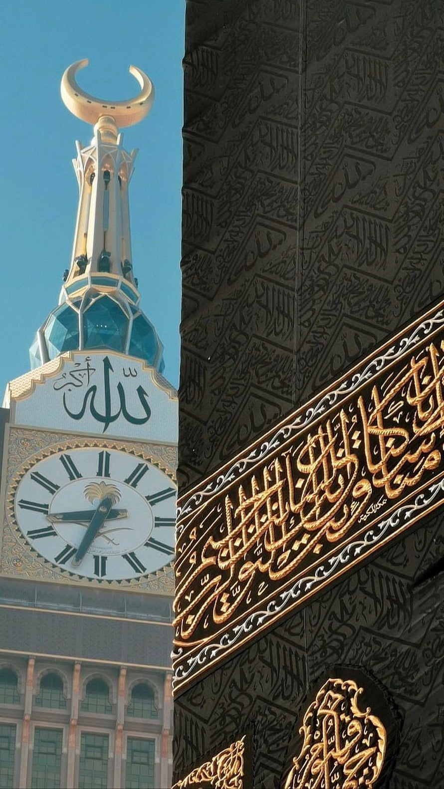 Grand Mosque Minaret with Crescent Moon and Arabic Calligraphy Detail HD phone wallpaper