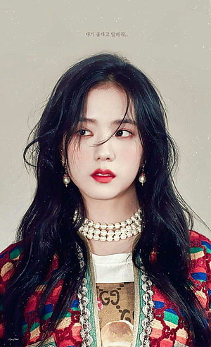 Jisoo from BLACKPINK in a colorful Gucci jacket with pearl necklace and red lips HD phone wallpaper