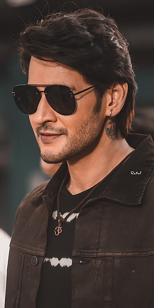Portrait of Indian actor Tiger Shroff wearing sunglasses and a black jacket HD phone wallpaper