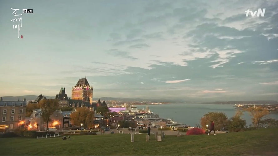 Goblin Kdrama Scene: Fairmont Le Château Frontenac at Dusk in Quebec City HD wallpaper