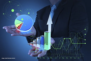 Businessman Holding 3D Pie Chart and Rising Bar Graph with Financial Data Visualization, Data Analyst . Data Science , Data and Digital Data, Business Analytics HD wallpaper