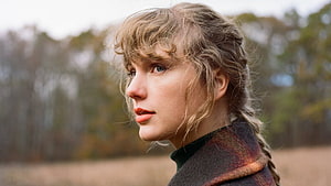 Taylor Swift Folklore Era Portrait in Plaid Coat HD wallpaper