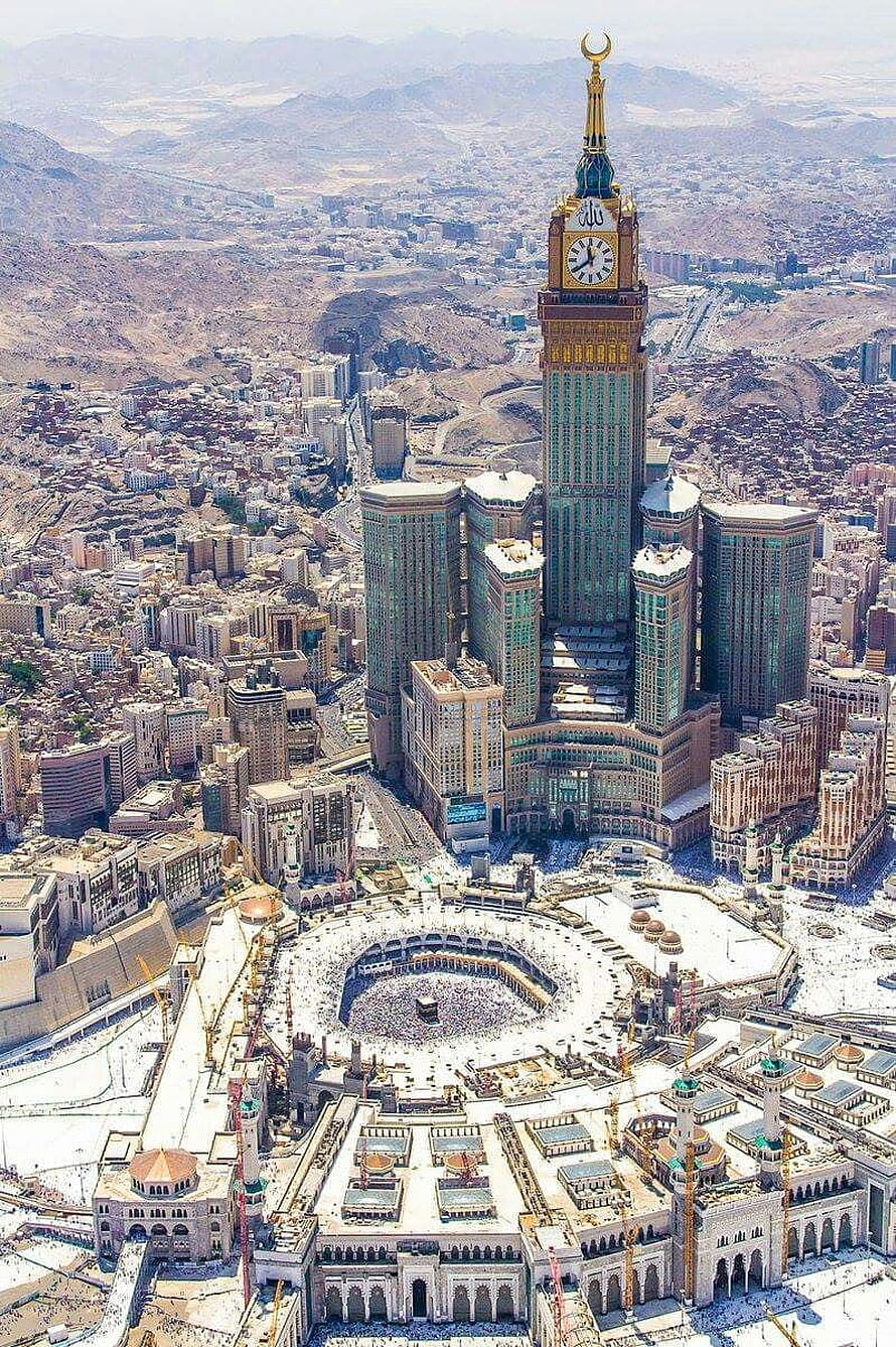 Aerial View of Makkah Clock Tower and Kaaba in Masjid al-Haram HD phone wallpaper