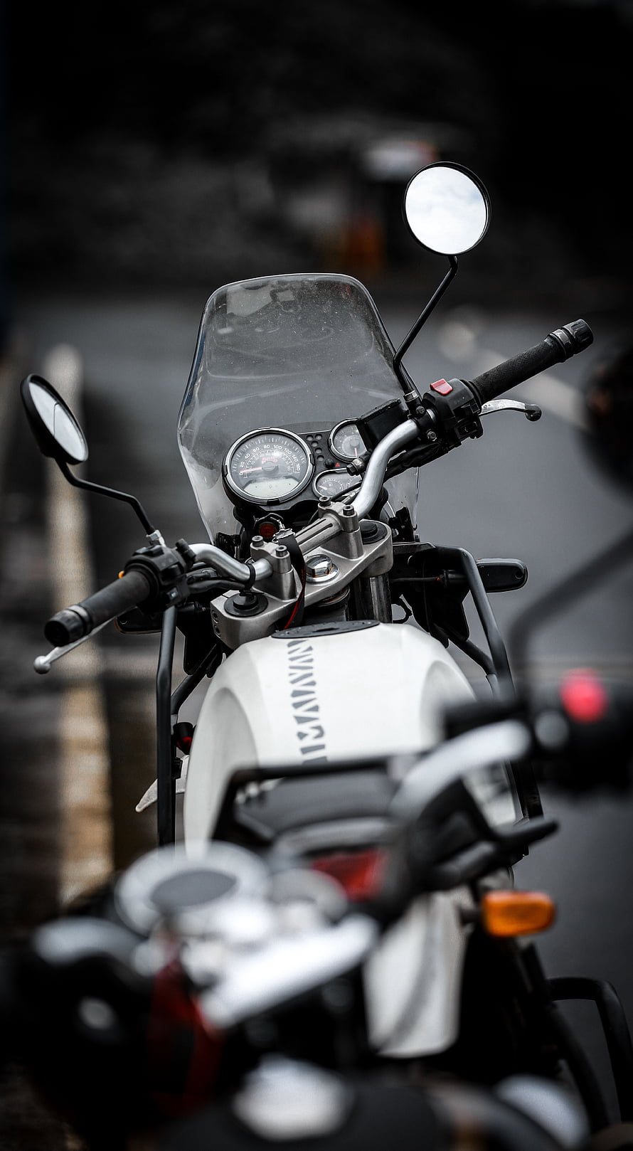 White Yamaha Motorcycle Handlebars and Instrument Cluster Close-Up HD phone wallpaper