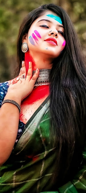 Holi Festival Portrait of a Woman in Green Saree with Colorful Powder on Face, Beautiful girl, eye_liner, holi HD phone wallpaper