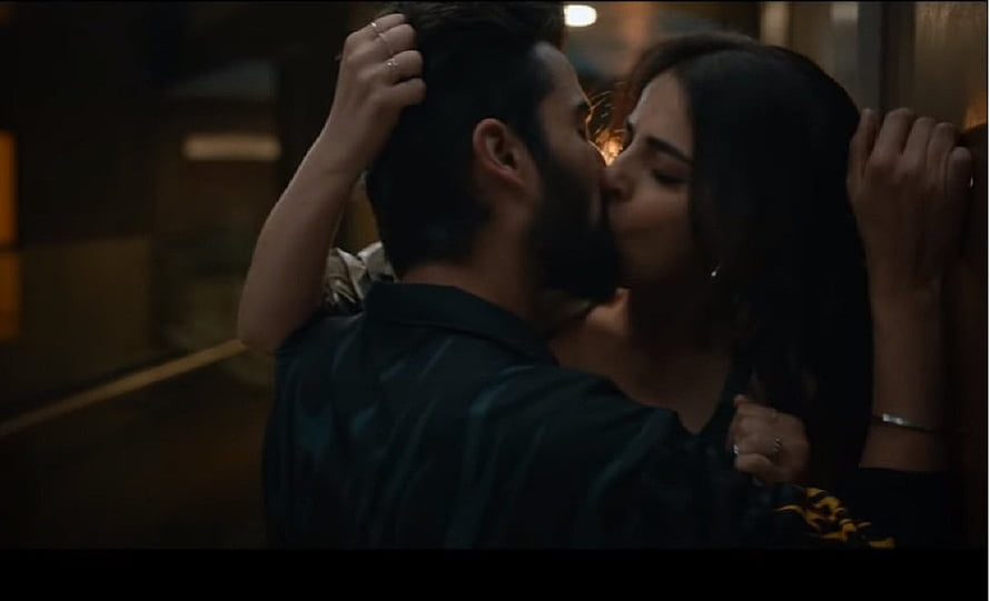 Shiddat Movie Romantic Kiss Scene Still HD wallpaper