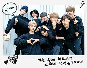 Stray Kids Group Photo in Black Casual Outfits with Hand Gestures HD wallpaper