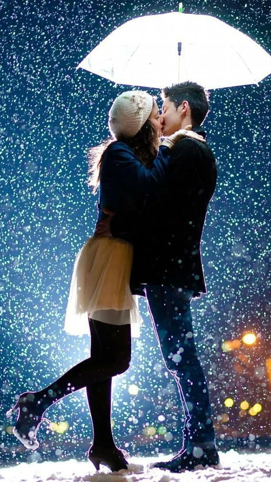 Romantic Couple Kissing Under White Umbrella in Falling Snow at Night, Romantic, kissing love romance, kissing love, romance HD phone wallpaper