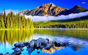 Serene Mountain Lake Landscape with Pine Forest and Misty Peaks HD wallpaper