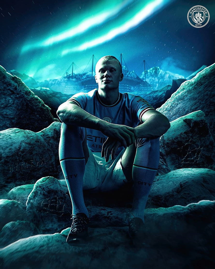 Erling Haaland Manchester City Fantasy Wallpaper with Northern Lights and Stadium, Haaland, erlinghaaland, manchestercity HD phone wallpaper