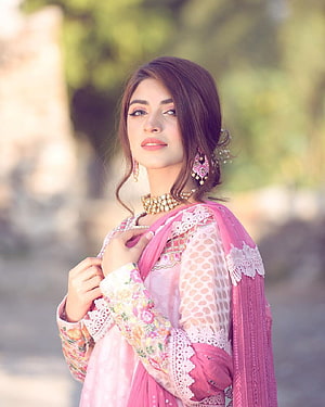 Elegant Portrait of Woman in Pink Embroidered Traditional South Asian Dress, Kinza Hashmi ideas. kinza hashmi, pakistani actress, pakistani dresses HD phone wallpaper