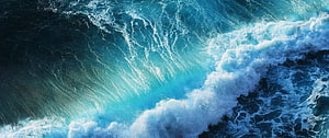 Aerial View of Turquoise Ocean Waves and White Sea Foam HD wallpaper