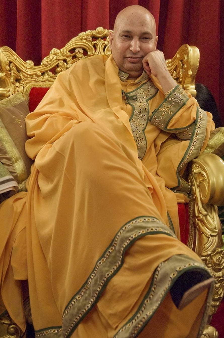 Portrait of a bald man in yellow robes sitting on an ornate golden throne, Mohit Saev on Jai Guru Ji. Guru pics, Guru nanak ji, Guru, Guruji HD phone wallpaper