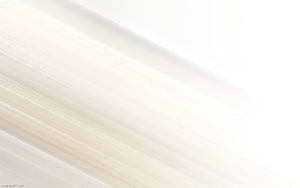 Minimalist White Diagonal Gradient Background with Soft Light Streaks HD wallpaper